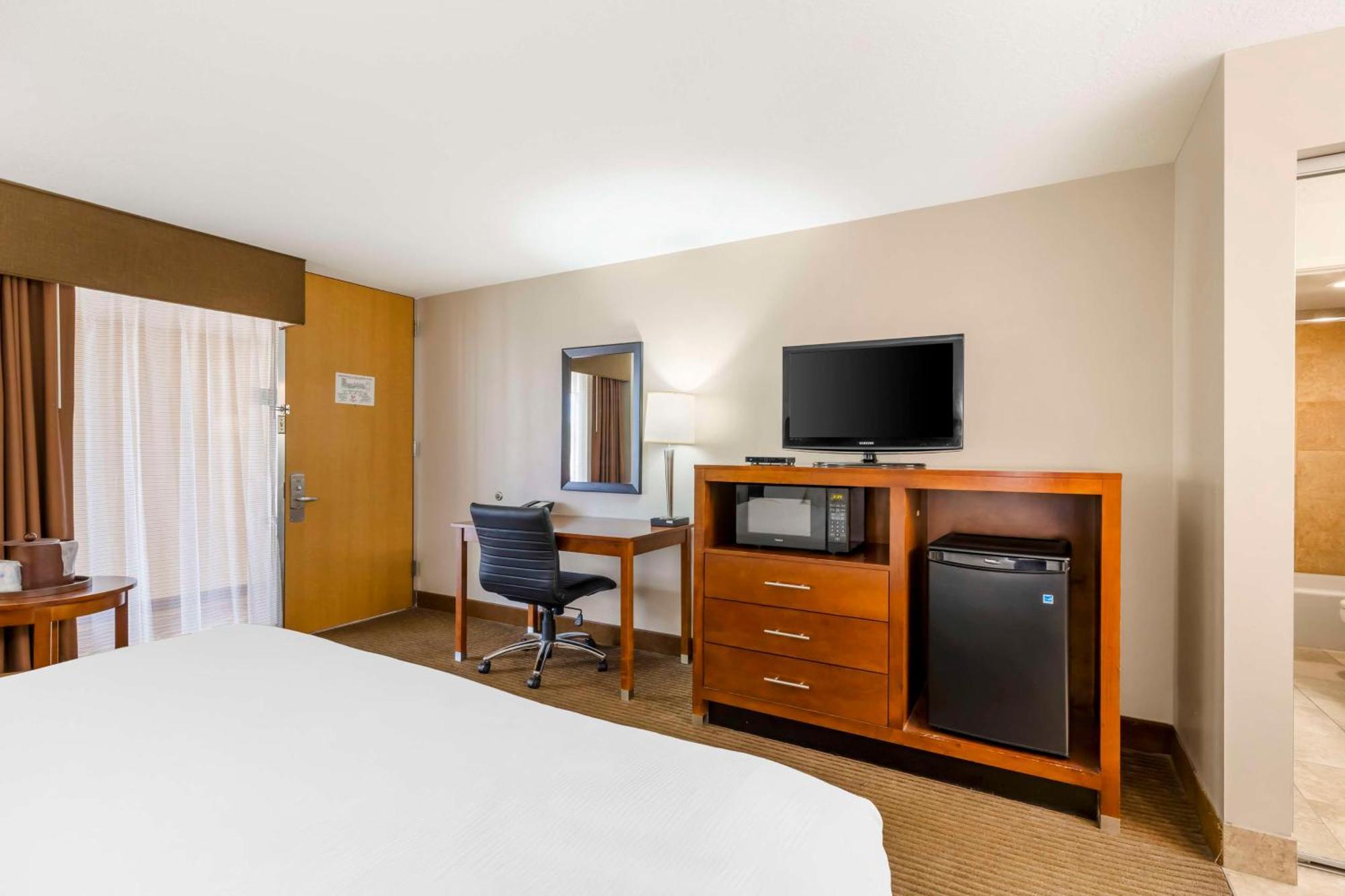 רולינס Best Western Cotton Tree Inn מראה חיצוני תמונה