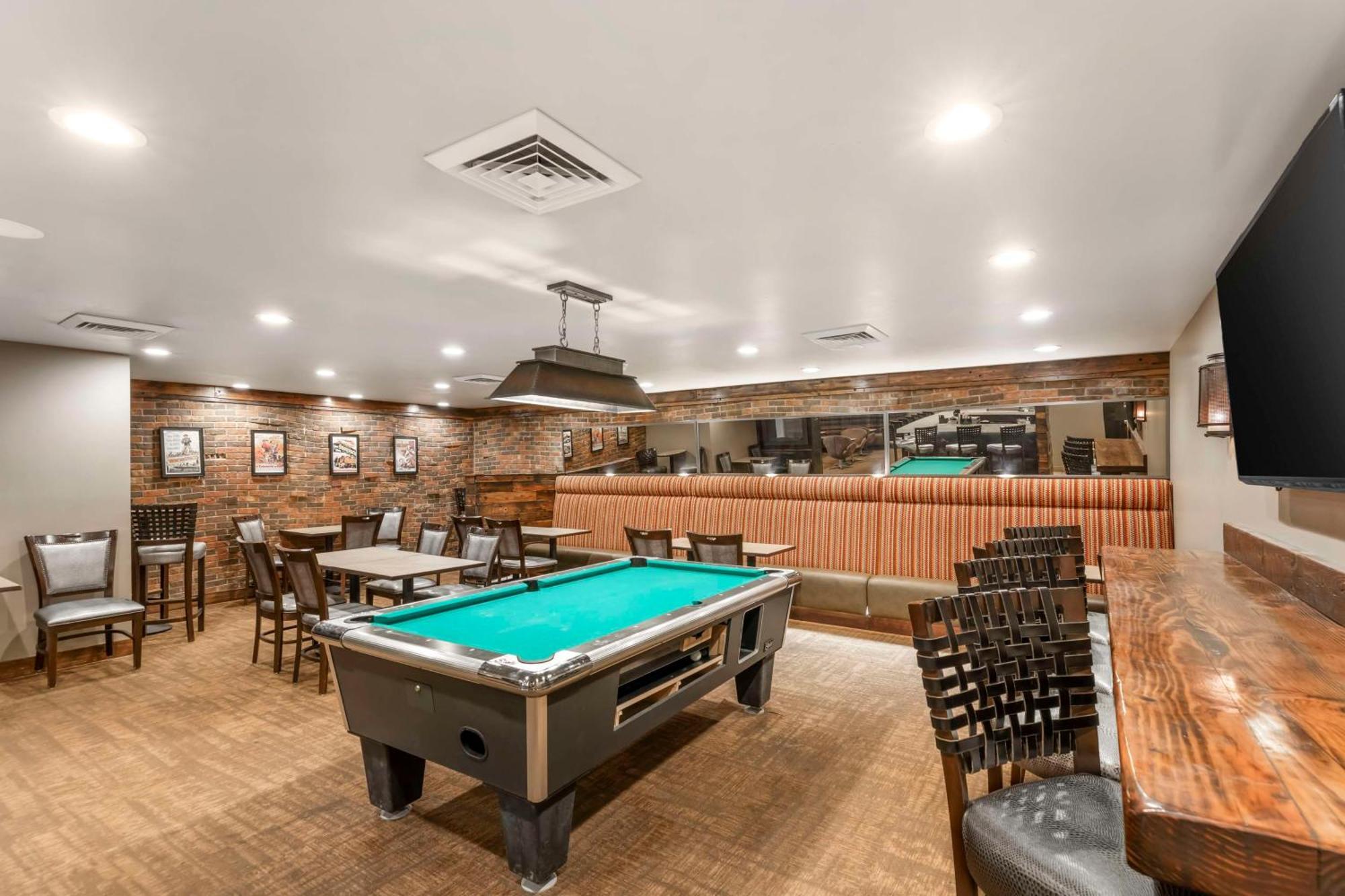 רולינס Best Western Cotton Tree Inn מראה חיצוני תמונה